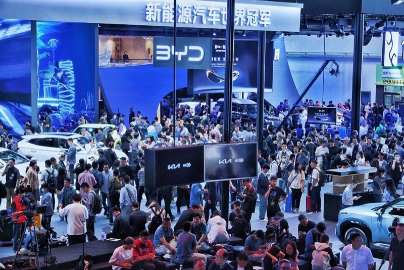 BMW, 전용 전기 플랫폼 iX3 롱휠베이스 프리미어