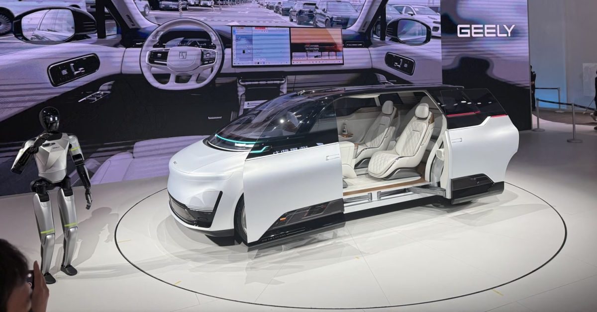 Tesla, 베이징 오토쇼 3년 연속 불참 — 세계 최대 시장 외면 논란